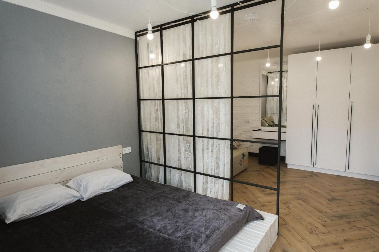 Loft-Style Apartment Izmaïl Esterno foto