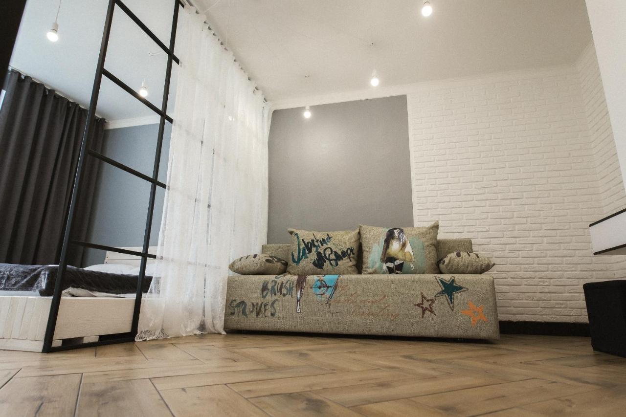Loft-Style Apartment Izmaïl Esterno foto